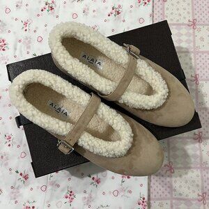 Alaïa Fall/Winter Fleece-Lined Mary Jane Shoes